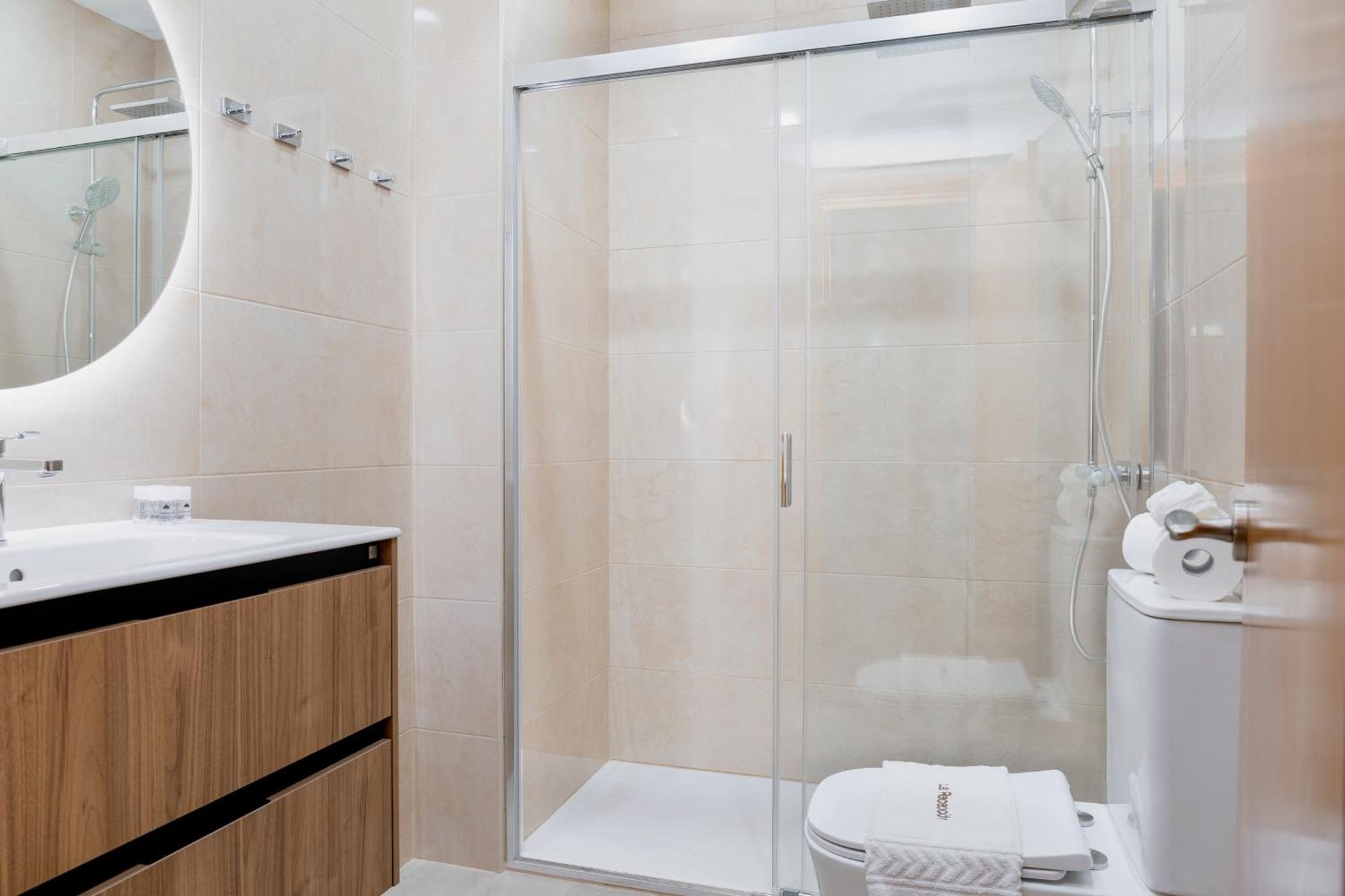 C41 - Modern & Comfy Flat City Center มาลากา ภายนอก รูปภาพ